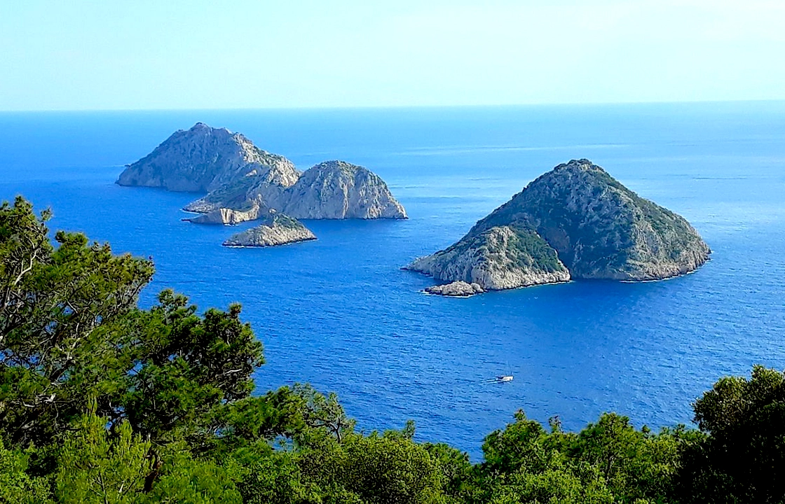 Üç Adalar Koyu — Suluada yat turu rotası
